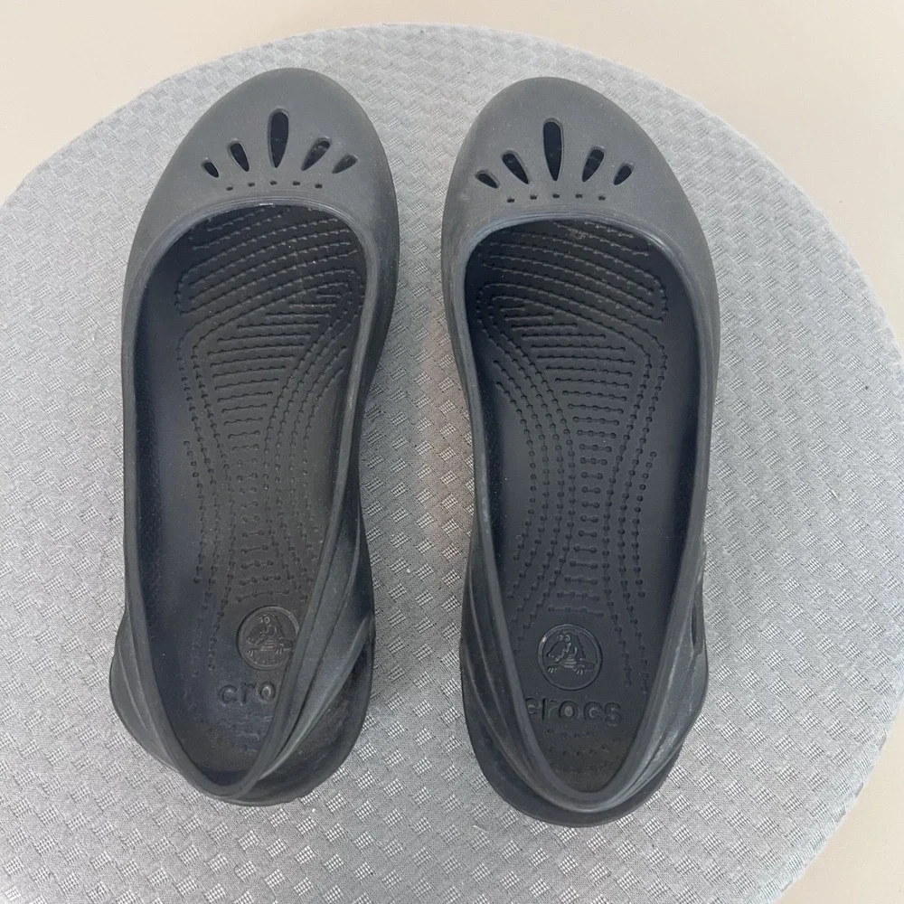 Crocs Kadee Slingback Flats Womens 7 Black Slip On Comfort Shoes Ballet Y2K